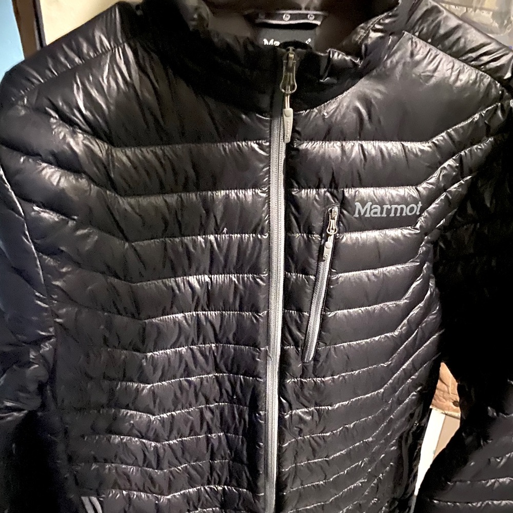 Men’s Shiny Black Marmot Puffer Zip Up Jacket